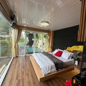 AFTON CAPSULE LUXURY PRIVATE POOL